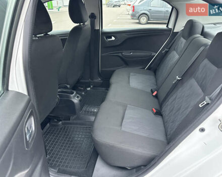 Білий Сітроен С-Елізє, об'ємом двигуна 1.6 л та пробігом 134 тис. км за 8600 $, фото 12 на Automoto.ua