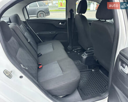 Білий Сітроен С-Елізє, об'ємом двигуна 1.6 л та пробігом 134 тис. км за 8600 $, фото 11 на Automoto.ua