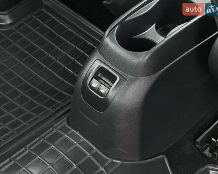 Білий Сітроен С-Елізє, об'ємом двигуна 1.6 л та пробігом 134 тис. км за 8600 $, фото 18 на Automoto.ua