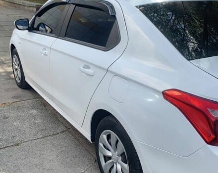 Белый Ситроен С-Элизе, объемом двигателя 1.6 л и пробегом 290 тыс. км за 7500 $, фото 2 на Automoto.ua