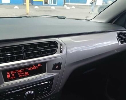 Белый Ситроен С-Элизе, объемом двигателя 1.2 л и пробегом 185 тыс. км за 6000 $, фото 2 на Automoto.ua