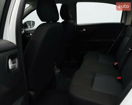 Білий Сітроен С-Елізє, об'ємом двигуна 1.59 л та пробігом 35 тис. км за 12446 $, фото 8 на Automoto.ua