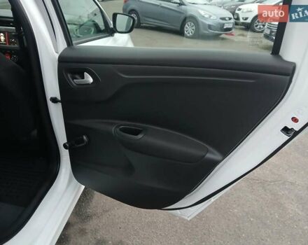 Белый Ситроен С-Элизе, объемом двигателя 1.46 л и пробегом 49 тыс. км за 13500 $, фото 25 на Automoto.ua