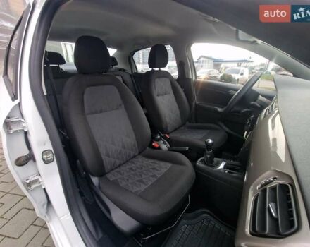 Белый Ситроен С-Элизе, объемом двигателя 1.59 л и пробегом 48 тыс. км за 12825 $, фото 21 на Automoto.ua