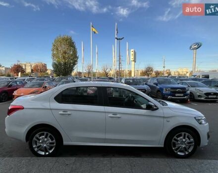 Белый Ситроен С-Элизе, объемом двигателя 1.59 л и пробегом 18 тыс. км за 13795 $, фото 4 на Automoto.ua