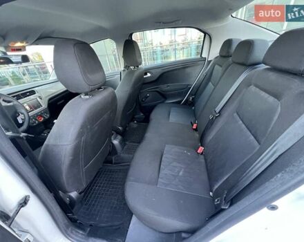 Білий Сітроен С-Елізє, об'ємом двигуна 1.59 л та пробігом 23 тис. км за 13143 $, фото 12 на Automoto.ua