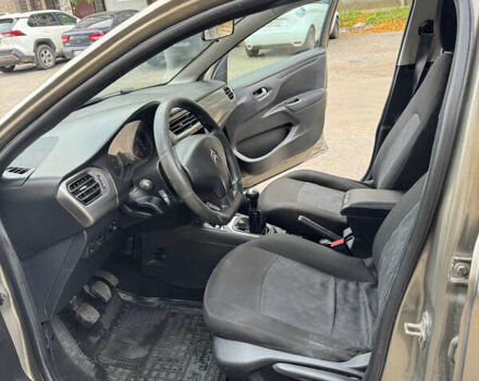 Коричневий Сітроен С-Елізє, об'ємом двигуна 1.56 л та пробігом 235 тис. км за 5999 $, фото 15 на Automoto.ua