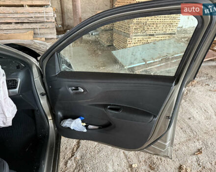 Коричневый Ситроен С-Элизе, объемом двигателя 1.6 л и пробегом 570 тыс. км за 3000 $, фото 6 на Automoto.ua