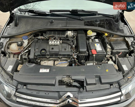 Ситроен С-Элизе, объемом двигателя 1.59 л и пробегом 77 тыс. км за 10500 $, фото 10 на Automoto.ua