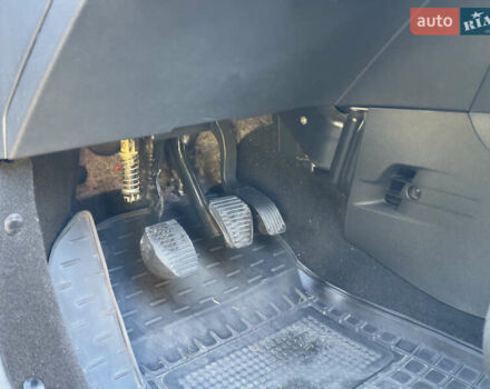 Серый Ситроен С-Элизе, объемом двигателя 1.56 л и пробегом 145 тыс. км за 8600 $, фото 42 на Automoto.ua