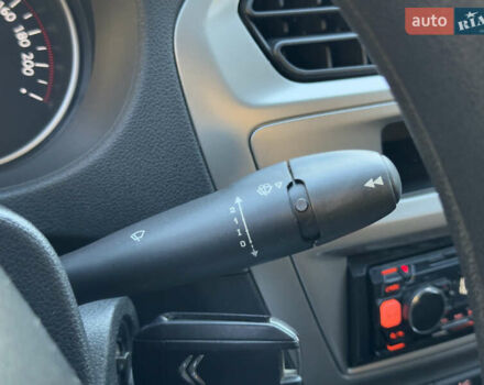 Серый Ситроен С-Элизе, объемом двигателя 1.56 л и пробегом 145 тыс. км за 8600 $, фото 61 на Automoto.ua