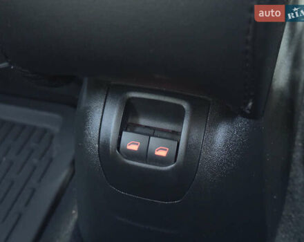 Серый Ситроен С-Элизе, объемом двигателя 1.56 л и пробегом 145 тыс. км за 8600 $, фото 62 на Automoto.ua