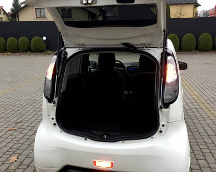 Белый Ситроен С-Зеро, объемом двигателя 0 л и пробегом 100 тыс. км за 3900 $, фото 16 на Automoto.ua