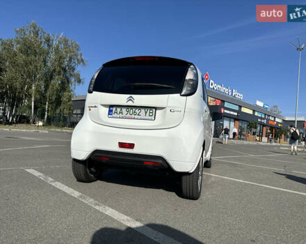 Білий Сітроен С-Зєро, об'ємом двигуна 0 л та пробігом 145 тис. км за 5555 $, фото 15 на Automoto.ua