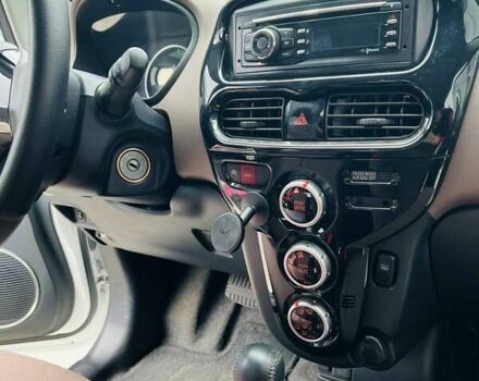 Белый Ситроен С-Зеро, объемом двигателя 0 л и пробегом 24 тыс. км за 6100 $, фото 6 на Automoto.ua