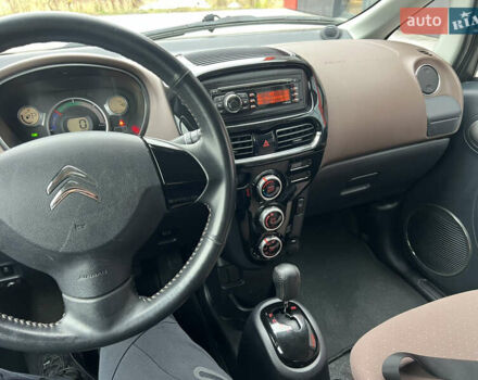 Черный Ситроен С-Зеро, объемом двигателя 0 л и пробегом 68 тыс. км за 4100 $, фото 16 на Automoto.ua