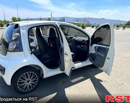 Білий Сітроен С1, об'ємом двигуна 1 л та пробігом 165 тис. км за 3300 $, фото 1 на Automoto.ua