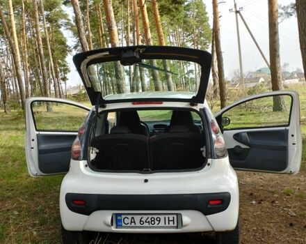 Білий Сітроен С1, об'ємом двигуна 1 л та пробігом 160 тис. км за 4500 $, фото 7 на Automoto.ua