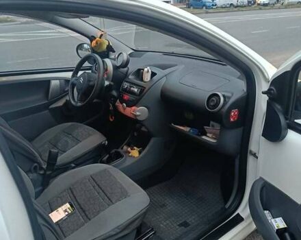 Белый Ситроен С1, объемом двигателя 1 л и пробегом 228 тыс. км за 3700 $, фото 1 на Automoto.ua