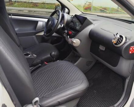 Белый Ситроен С1, объемом двигателя 1 л и пробегом 135 тыс. км за 5950 $, фото 9 на Automoto.ua