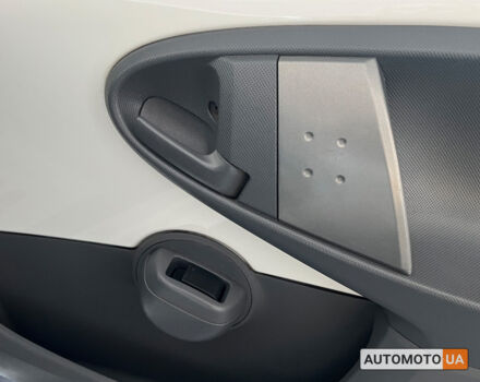 Белый Ситроен С1, объемом двигателя 1 л и пробегом 206 тыс. км за 4500 $, фото 9 на Automoto.ua