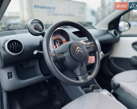 Белый Ситроен С1, объемом двигателя 1 л и пробегом 103 тыс. км за 5400 $, фото 12 на Automoto.ua