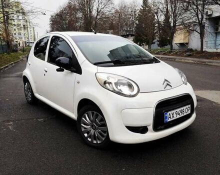 Белый Ситроен С1, объемом двигателя 1 л и пробегом 135 тыс. км за 5950 $, фото 1 на Automoto.ua