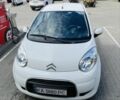 Білий Сітроен С1, об'ємом двигуна 1 л та пробігом 140 тис. км за 5600 $, фото 1 на Automoto.ua