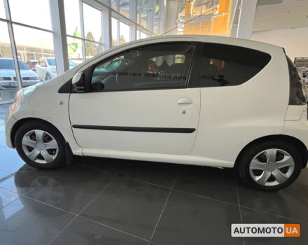 Белый Ситроен С1, объемом двигателя 1 л и пробегом 206 тыс. км за 4500 $, фото 3 на Automoto.ua