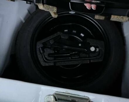 Ситроен С1 2011 в Сарнах на Automoto.ua Белый Ситроен С1, объемом двигателя 1 л и пробегом 164 тыс. км за 5900 $, фото 11 на Automoto.ua
