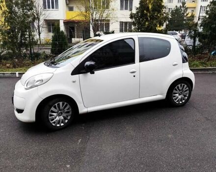 Белый Ситроен С1, объемом двигателя 1 л и пробегом 135 тыс. км за 5950 $, фото 5 на Automoto.ua