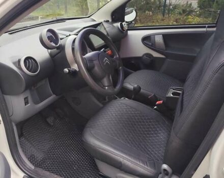 Белый Ситроен С1, объемом двигателя 1 л и пробегом 135 тыс. км за 5950 $, фото 11 на Automoto.ua