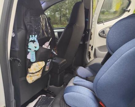 Белый Ситроен С1, объемом двигателя 1 л и пробегом 135 тыс. км за 5950 $, фото 12 на Automoto.ua