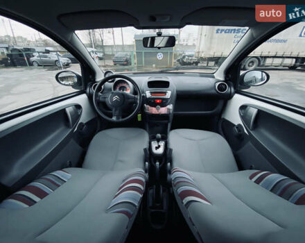 Белый Ситроен С1, объемом двигателя 1 л и пробегом 103 тыс. км за 5400 $, фото 18 на Automoto.ua