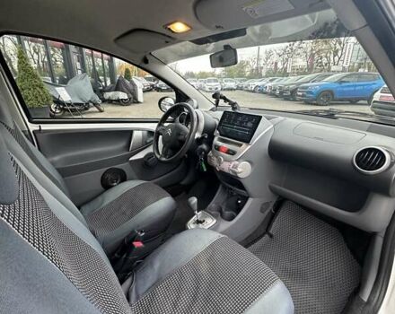 Сітроен С1 2011 у Буче на Automoto.ua Білий Сітроен С1, об'ємом двигуна 1 л та пробігом 159 тис. км за 4999 $, фото 16 на Automoto.ua