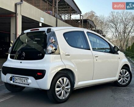 Белый Ситроен С1, объемом двигателя 1 л и пробегом 124 тыс. км за 6000 $, фото 17 на Automoto.ua