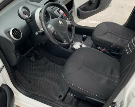 Белый Ситроен С1, объемом двигателя 1 л и пробегом 163 тыс. км за 5500 $, фото 9 на Automoto.ua