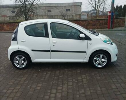 Белый Ситроен С1, объемом двигателя 1 л и пробегом 140 тыс. км за 4900 $, фото 5 на Automoto.ua