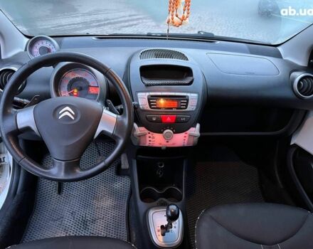 Белый Ситроен С1, объемом двигателя 1 л и пробегом 163 тыс. км за 5690 $, фото 28 на Automoto.ua