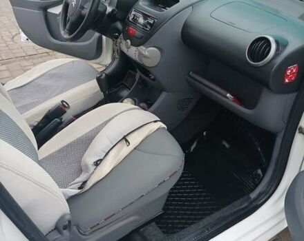 Белый Ситроен С1, объемом двигателя 1 л и пробегом 140 тыс. км за 4900 $, фото 7 на Automoto.ua