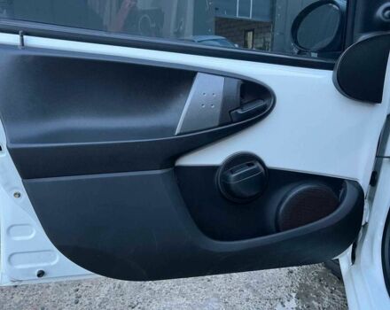 Белый Ситроен С1, объемом двигателя 1 л и пробегом 163 тыс. км за 5690 $, фото 14 на Automoto.ua