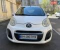 Белый Ситроен С1, объемом двигателя 1 л и пробегом 80 тыс. км за 5700 $, фото 1 на Automoto.ua
