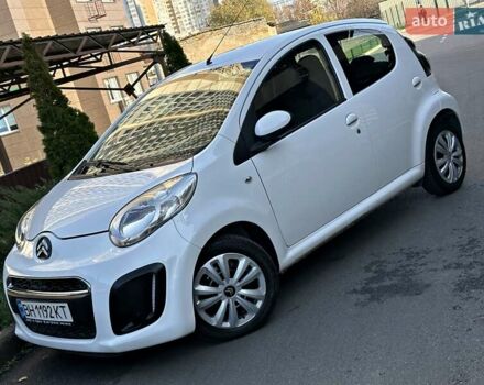 Белый Ситроен С1, объемом двигателя 1 л и пробегом 124 тыс. км за 6000 $, фото 2 на Automoto.ua