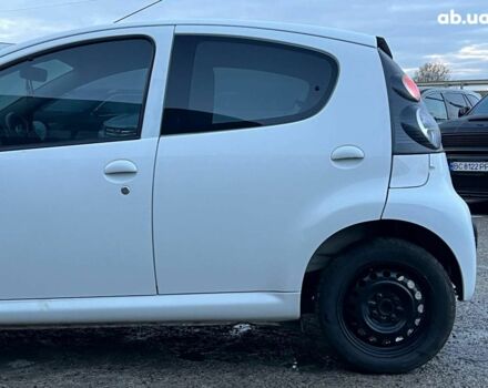 Белый Ситроен С1, объемом двигателя 1 л и пробегом 163 тыс. км за 5690 $, фото 5 на Automoto.ua