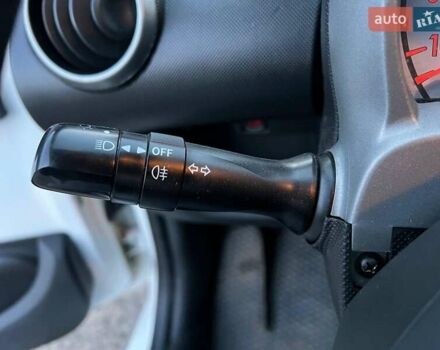 Белый Ситроен С1, объемом двигателя 1 л и пробегом 163 тыс. км за 5690 $, фото 20 на Automoto.ua