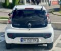 Белый Ситроен С1, объемом двигателя 1 л и пробегом 169 тыс. км за 5150 $, фото 5 на Automoto.ua
