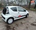 Белый Ситроен С1, объемом двигателя 1 л и пробегом 84 тыс. км за 5400 $, фото 3 на Automoto.ua