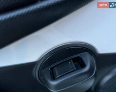 Белый Ситроен С1, объемом двигателя 1 л и пробегом 163 тыс. км за 5690 $, фото 15 на Automoto.ua