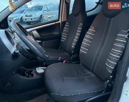 Белый Ситроен С1, объемом двигателя 1 л и пробегом 163 тыс. км за 5690 $, фото 17 на Automoto.ua