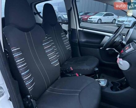 Белый Ситроен С1, объемом двигателя 1 л и пробегом 163 тыс. км за 5690 $, фото 30 на Automoto.ua